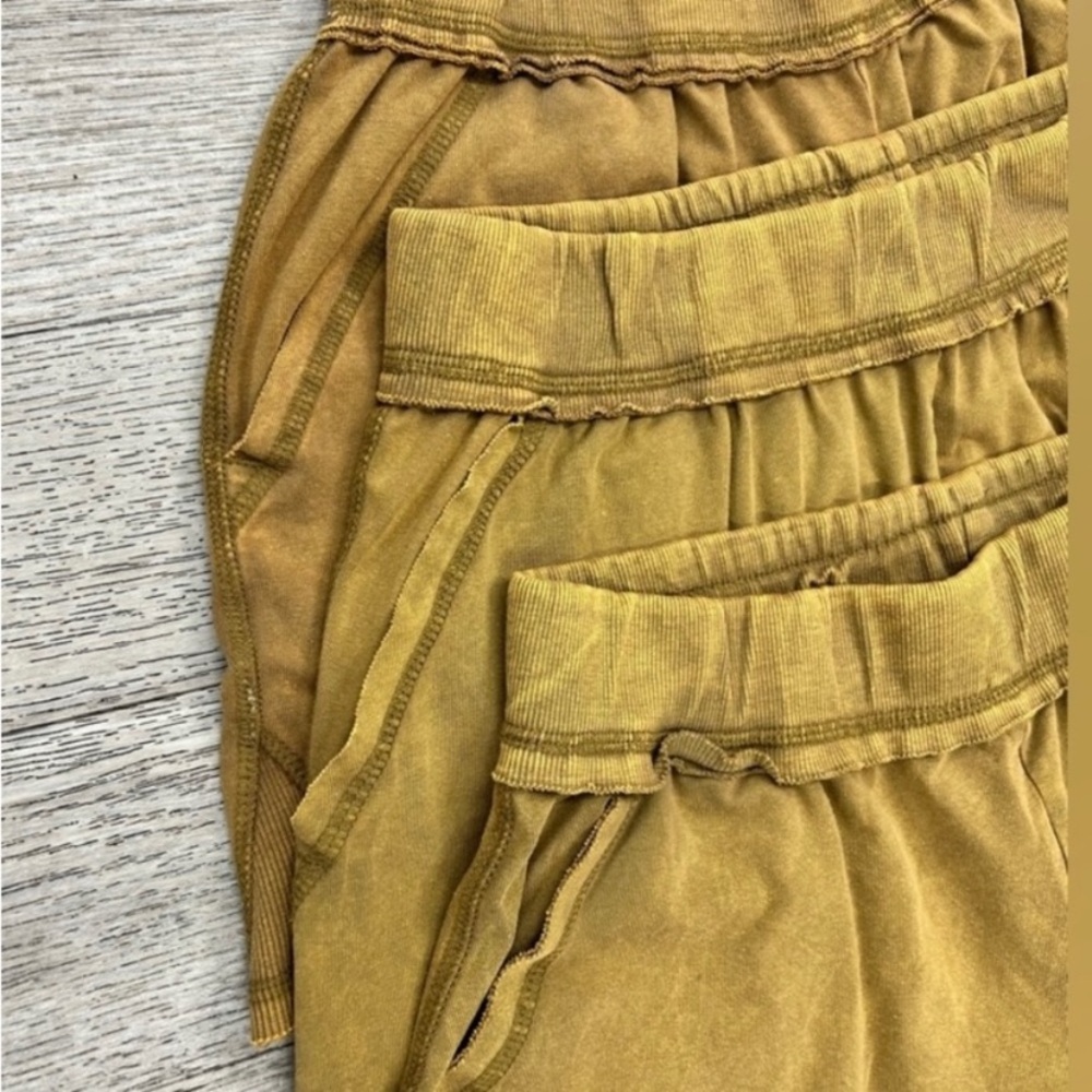 NWOT Free People Movement Hot Shot Open Back 2 piece short Set  XS S M L - Picture 13 of 17